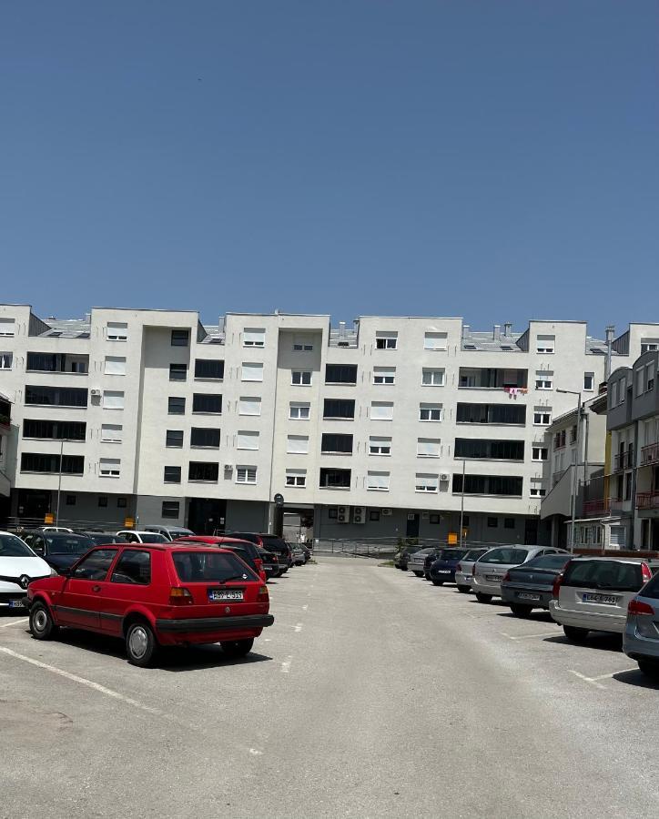 Stan Na Dan V&l-lukavica Apartment